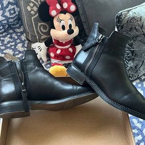 Franco Sarto ankle boots! W/out box